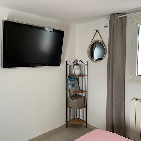 Appartement Deux Pieces Donnant Sur Un Jardin Antibes Luaran gambar