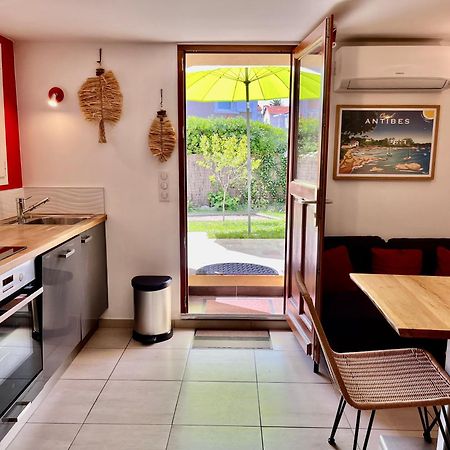 Appartement Deux Pieces Donnant Sur Un Jardin Antibes Luaran gambar