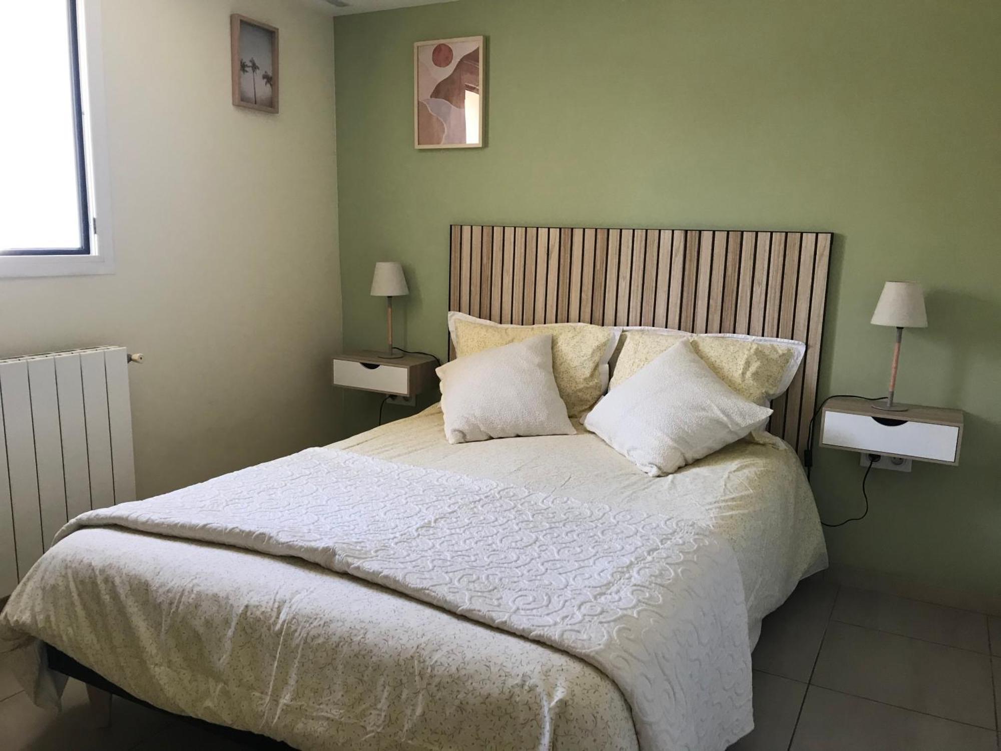 Appartement Deux Pieces Donnant Sur Un Jardin Antibes Luaran gambar